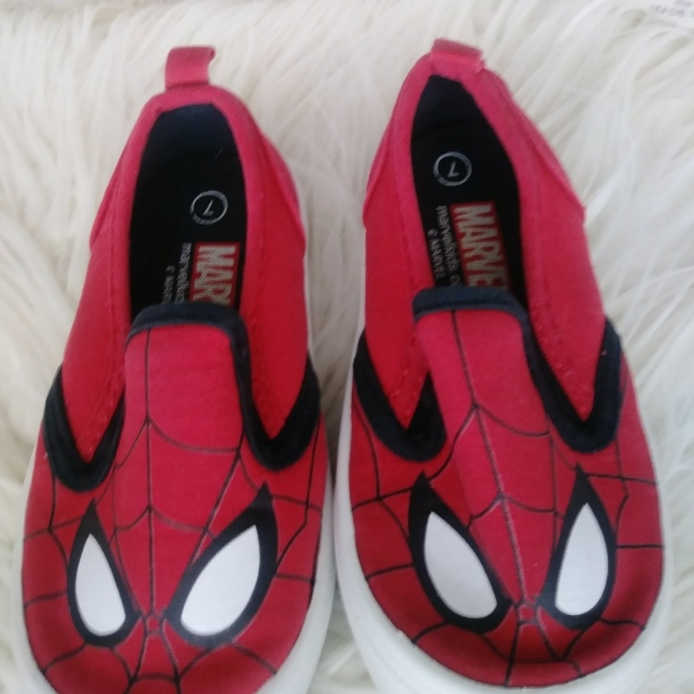 Shoe - Picture 2 of 2